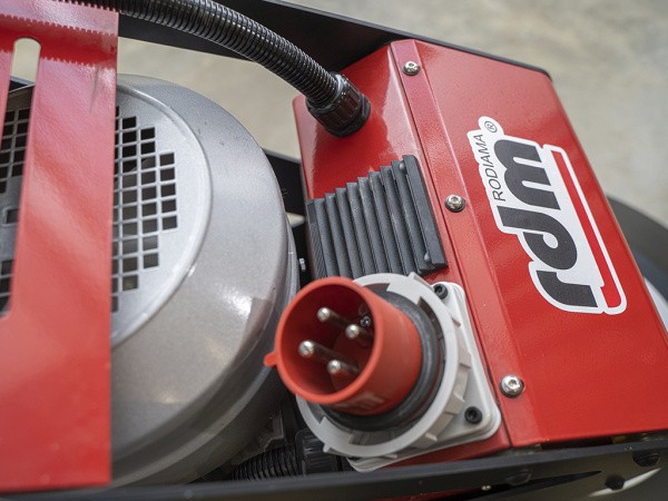 Полировальная машина Rodiama RDM-B700, 3-х фазный разъём Полировальная машина Rodiama RDM-B700, 3-х фазный разъём